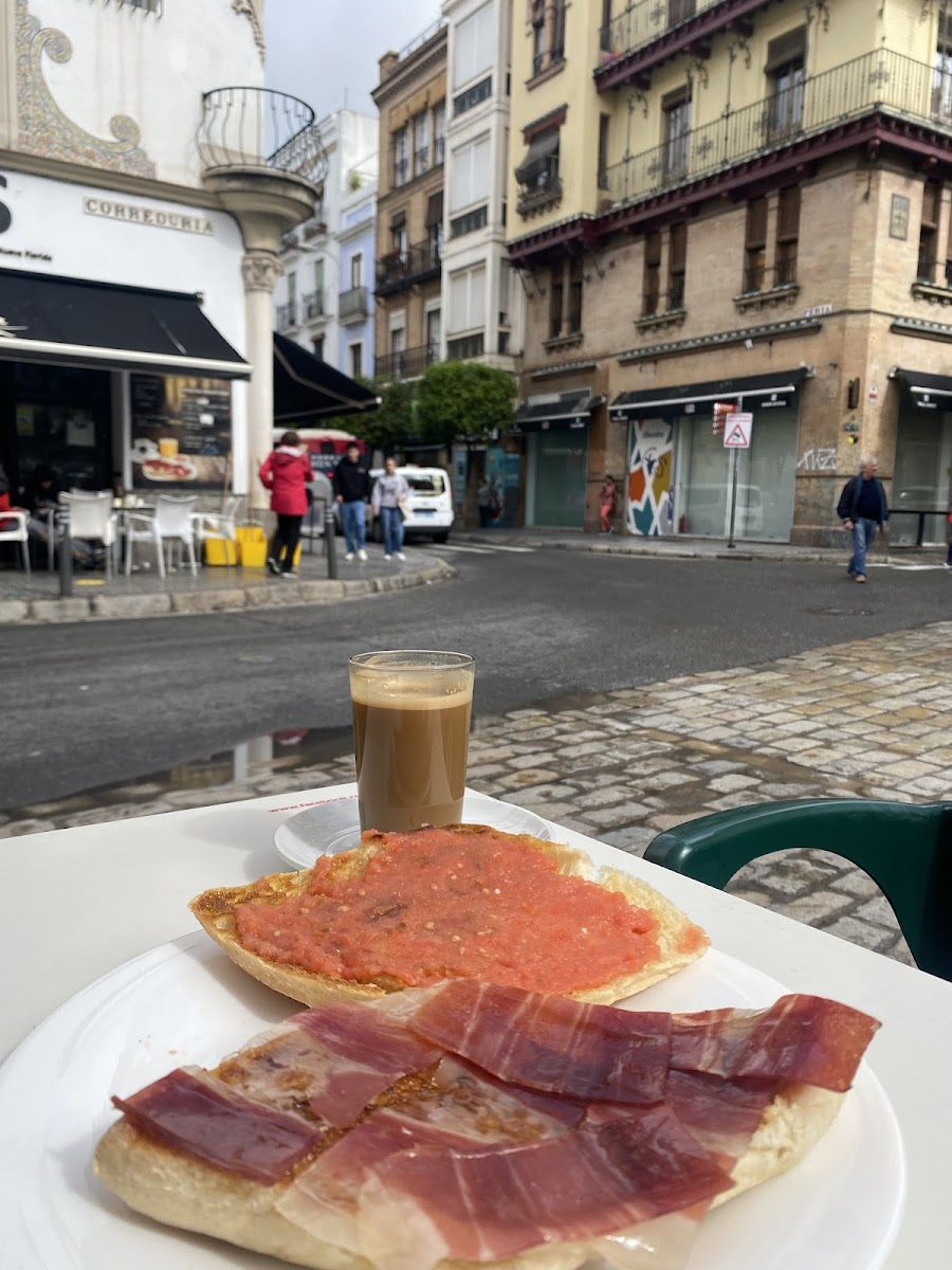 Cafeteria La Esquina Veloz-3